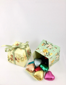 10 x individually foil wrapped Belgian chocolate hearts